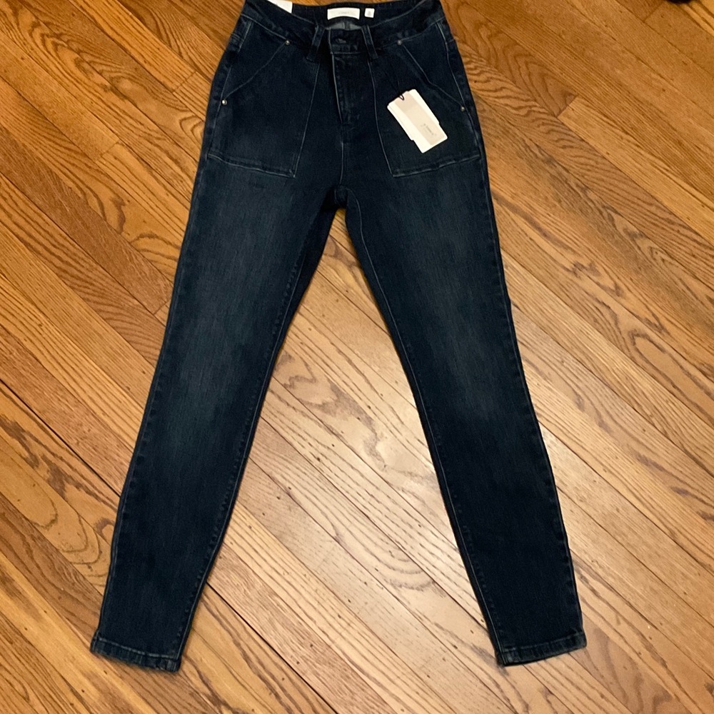 New with tags -Women's a loves a Jeans